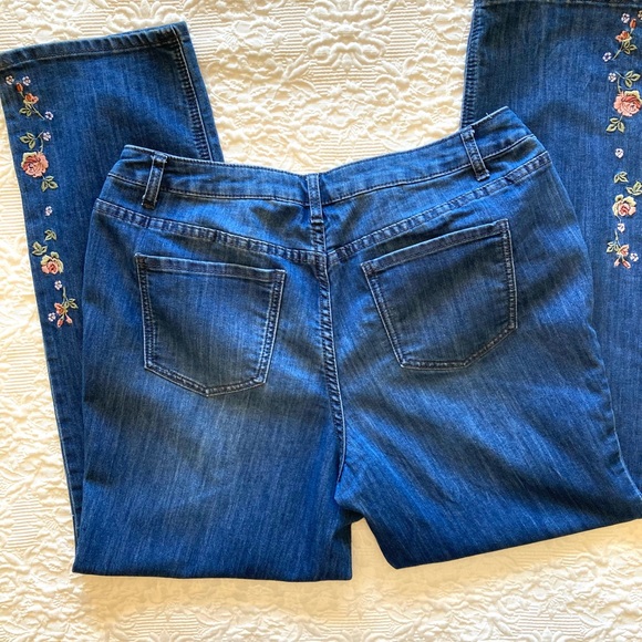 Christopher & Banks Jeans - Picture 3 of 13